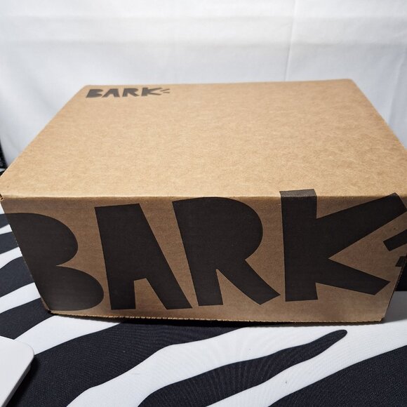 NWT Bark *BarkBOX* - Knights of GnawmoreTheme with 3 Dog Toys S - Picture 13 of 16